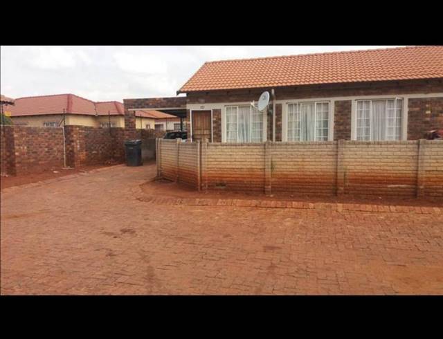 3 BEDROOM HOUSE FOR SALE IN THE ORCHARDS